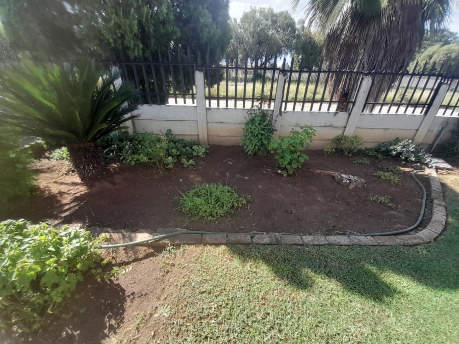 4 Bedroom Property for Sale in Collerville North West